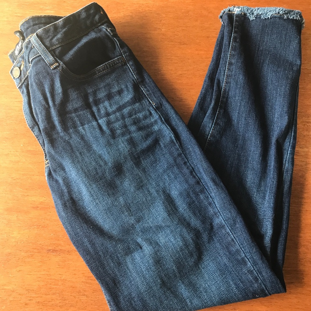 Just Black Raw Hem Skinny Jeans Size 29